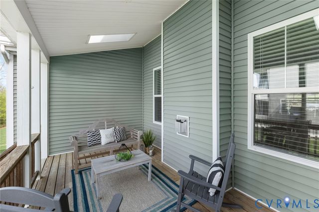 15100 Litton Dr, Midlothian, VA 23112