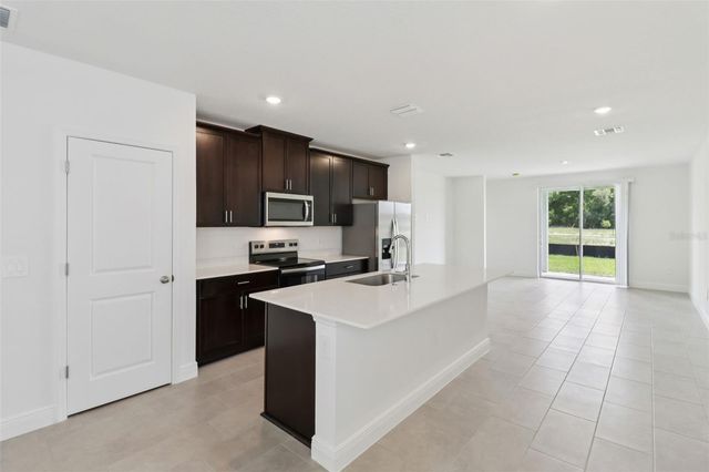 803 SUNSHOWER DRIVE, Lady Lake, FL 32159