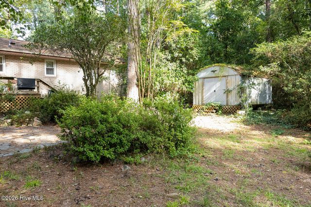 1610 E Indiana Avenue, Southern Pines, NC 28387