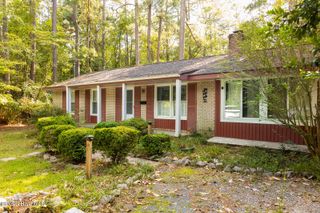1610 E Indiana Avenue, Southern Pines, NC 28387