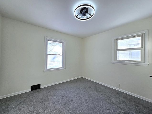 8114 W Congress STREET, Milwaukee, WI 53218