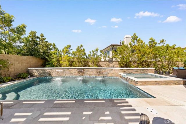 109 Canyon Retreat, Irvine, CA 92618
