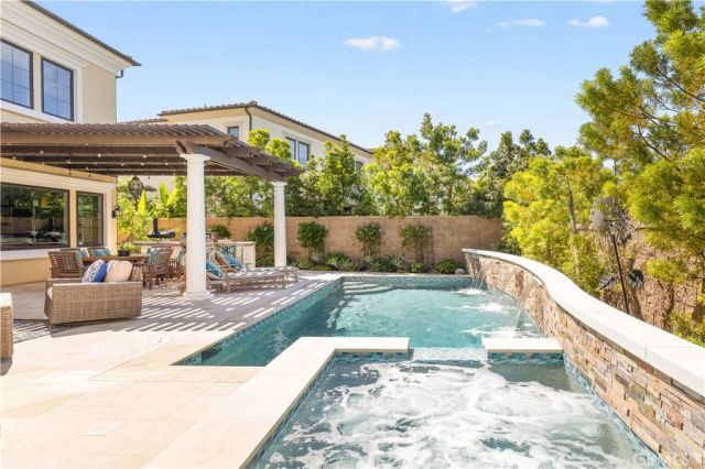 109 Canyon Retreat, Irvine, CA 92618