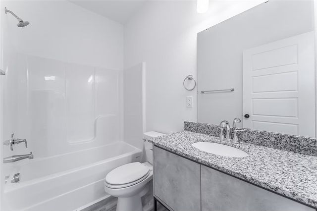 541 Solar Street, Bentonville, AR 72713