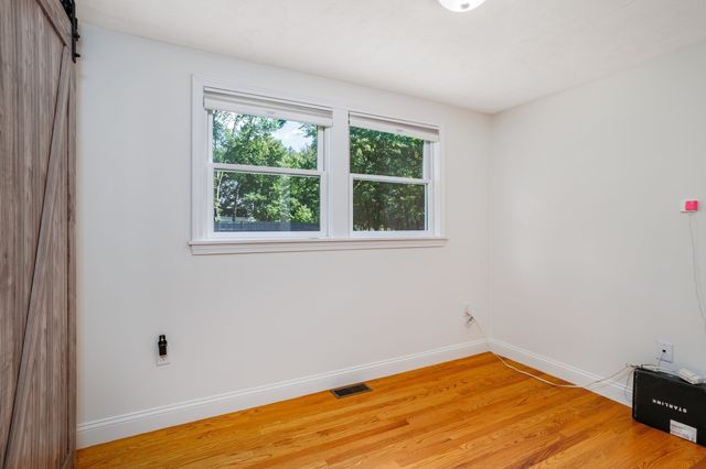 662 Old Harvard Rd, Boxborough, MA 01719