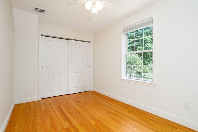 662 Old Harvard Rd, Boxborough, MA 01719