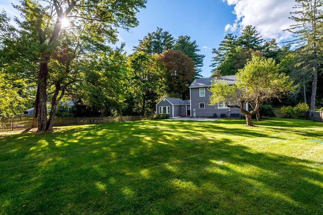 662 Old Harvard Rd, Boxborough, MA 01719