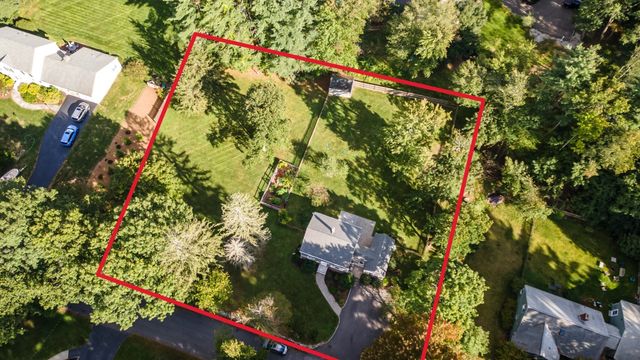 662 Old Harvard Rd, Boxborough, MA 01719
