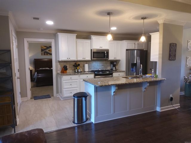 928 Heritage Cove Row Street, Redfield, AR 72132
