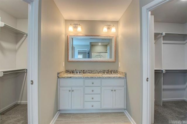 928 Heritage Cove Row Street, Redfield, AR 72132