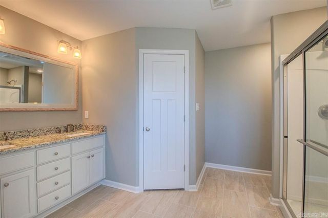 928 Heritage Cove Row Street, Redfield, AR 72132