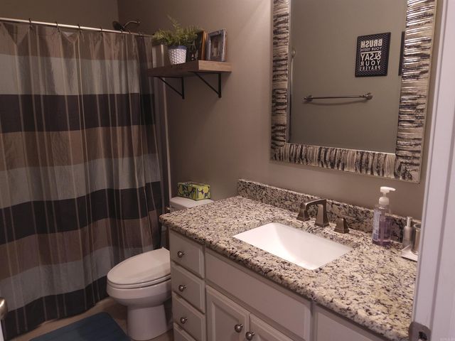 928 Heritage Cove Row Street, Redfield, AR 72132