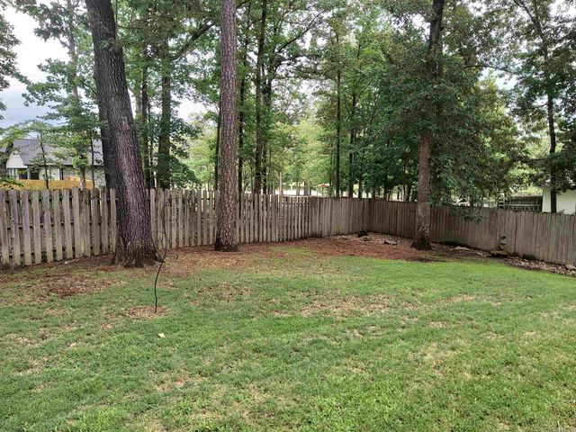 928 Heritage Cove Row Street, Redfield, AR 72132