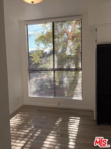 1825 MIDVALE Avenue 202, Los Angeles, CA 90025