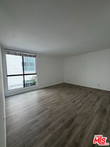 1825 MIDVALE Avenue 202, Los Angeles, CA 90025