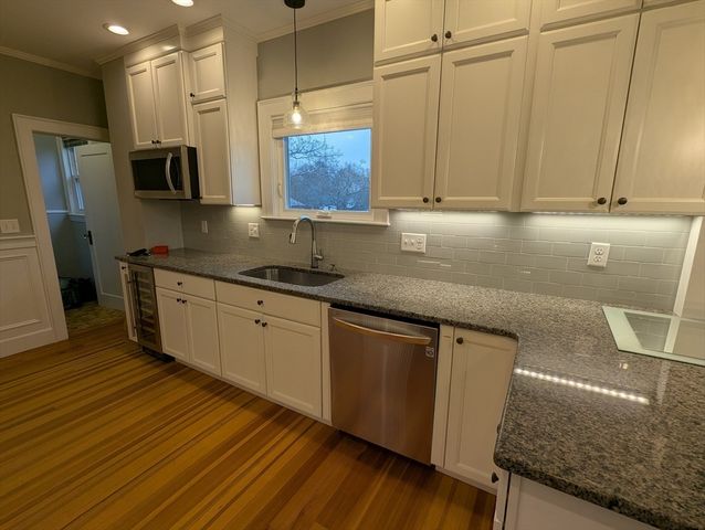 185 Mystic St 2, Arlington, MA 02474