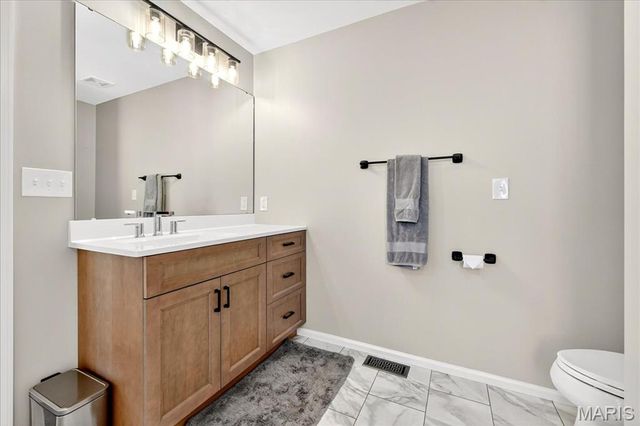 108 Meadowgate Court, St Peters, MO 63376