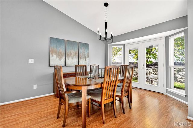 108 Meadowgate Court, St Peters, MO 63376