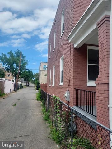 619 SHERIDAN ST NW, Washington, DC 20011