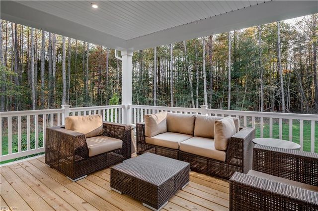 210 Leif ST, Moyock, NC 27958