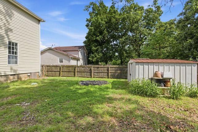 3201 Towne Village Rd, Antioch, TN 37013