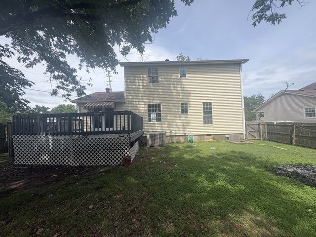 3201 Towne Village Rd, Antioch, TN 37013