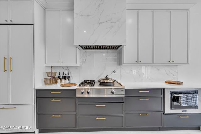 15 Madison Avenue, Long Branch, NJ 07740