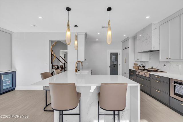 15 Madison Avenue, Long Branch, NJ 07740