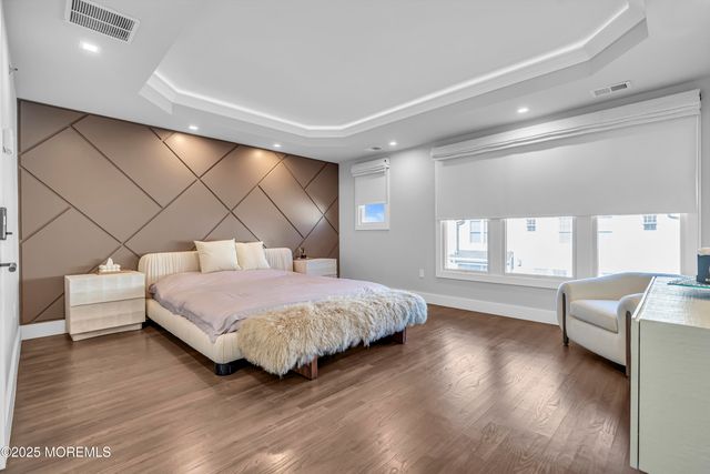 15 Madison Avenue, Long Branch, NJ 07740