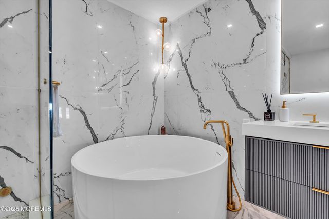 15 Madison Avenue, Long Branch, NJ 07740