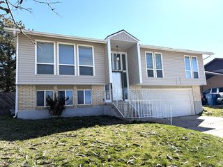 5780 VILLAGE WAY, South Ogden, UT 84403