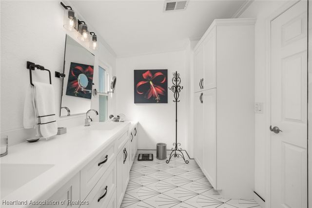 2877 Driftwood Court, Avon Park, FL 33825