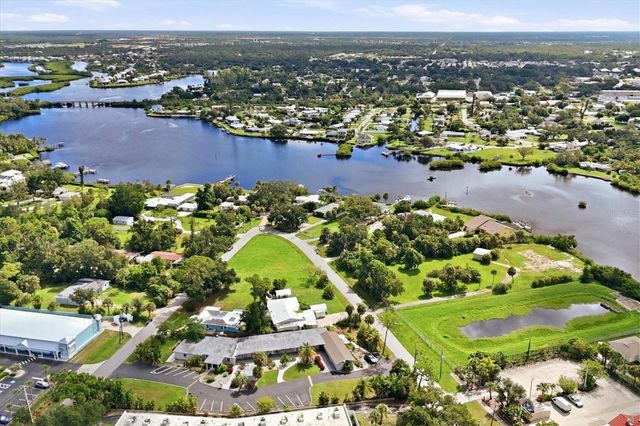 114 MAGNOLIA AVENUE, Nokomis, FL 34275