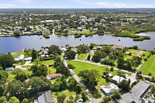 114 MAGNOLIA AVENUE, Nokomis, FL 34275