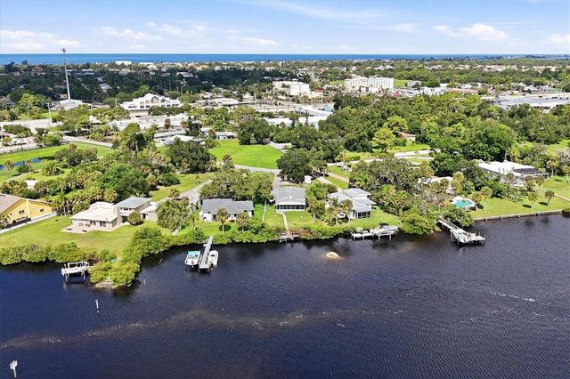 114 MAGNOLIA AVENUE, Nokomis, FL 34275