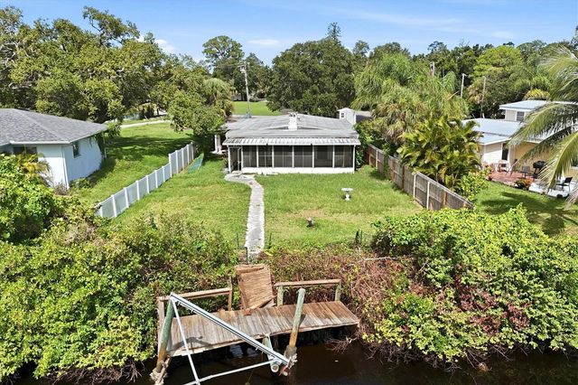114 MAGNOLIA AVENUE, Nokomis, FL 34275
