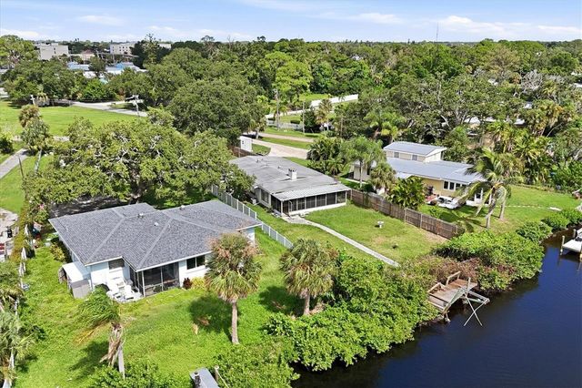 114 MAGNOLIA AVENUE, Nokomis, FL 34275