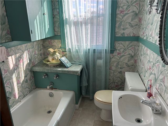 1451 Hillcrest Street, South Strabane, PA 15301