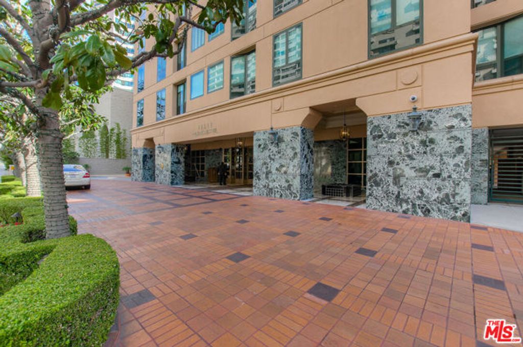 10520 Wilshire Boulevard 905, Los Angeles, CA 90024