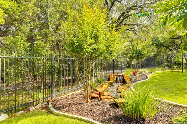 4662 Amorosa Way, San Antonio, TX 78261