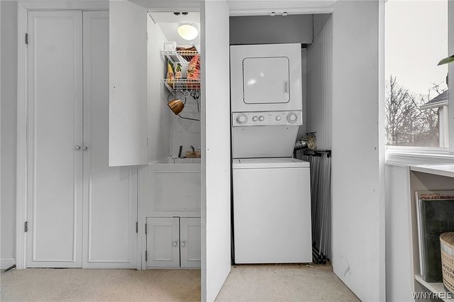 55 North Burbank Drive, Amherst, NY 14226