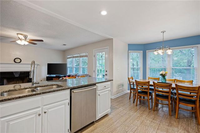 2204 Thicket Court NW, Acworth, GA 30102