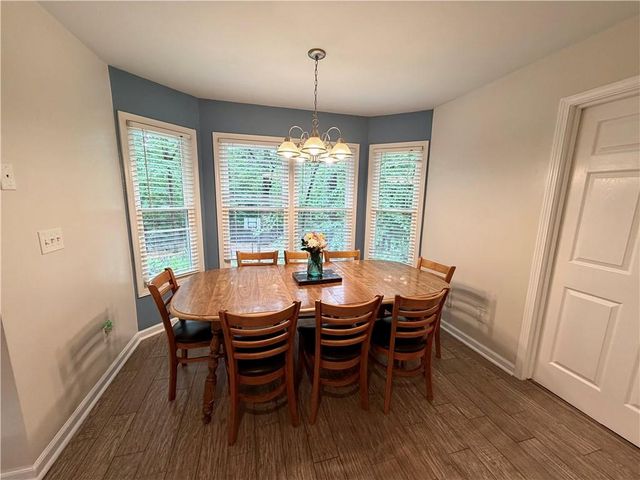 2204 Thicket Court NW, Acworth, GA 30102