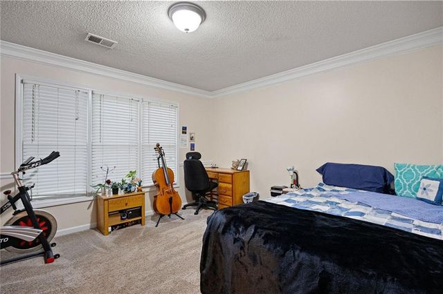 2204 Thicket Court NW, Acworth, GA 30102