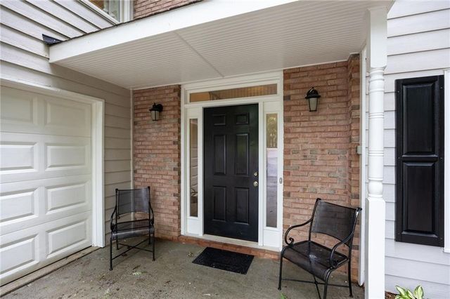 2204 Thicket Court NW, Acworth, GA 30102