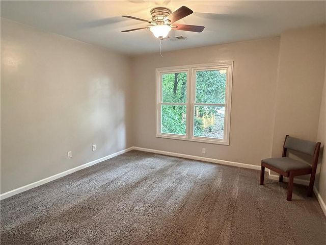 2204 Thicket Court NW, Acworth, GA 30102
