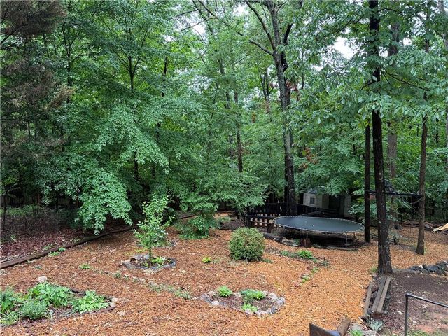 2204 Thicket Court NW, Acworth, GA 30102