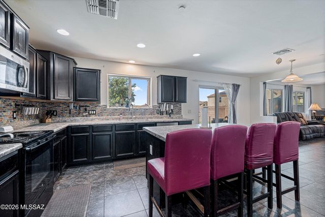 12490 E Camino Ambato, Vail, AZ 85641