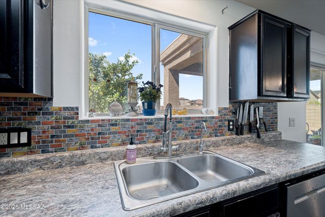 12490 E Camino Ambato, Vail, AZ 85641