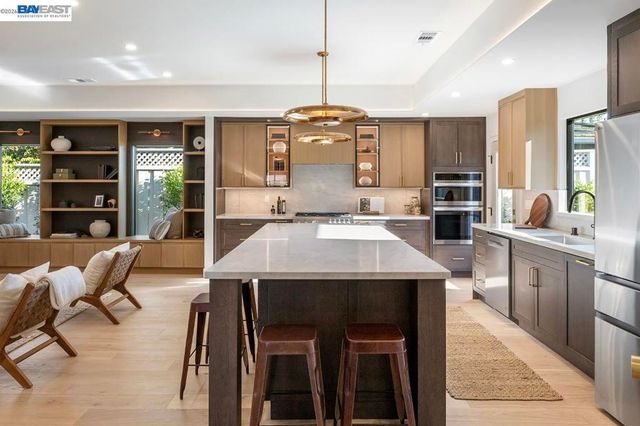1300 Patio Dr, Campbell, CA 95008